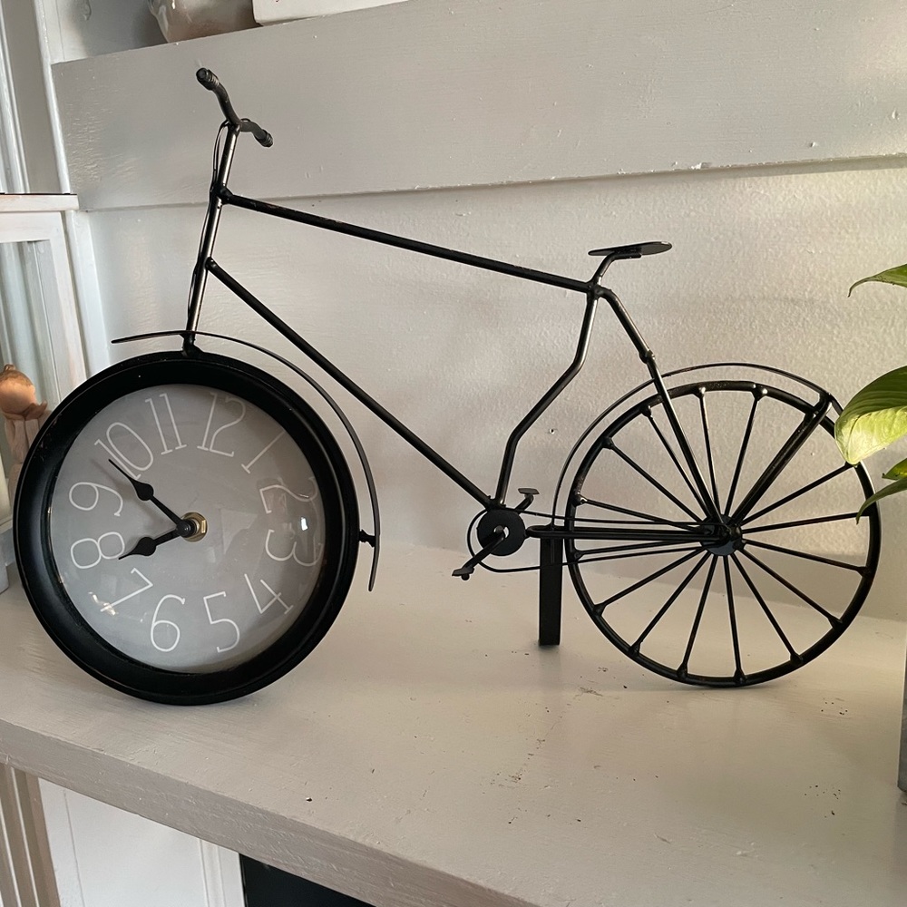 Bicycle Clock - Picture 3 of 3